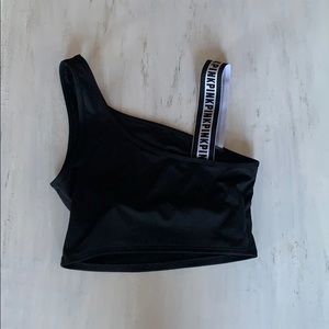 Sports bra/cropped top